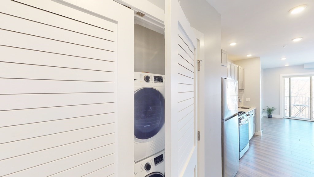 55 West 5th St # 310
