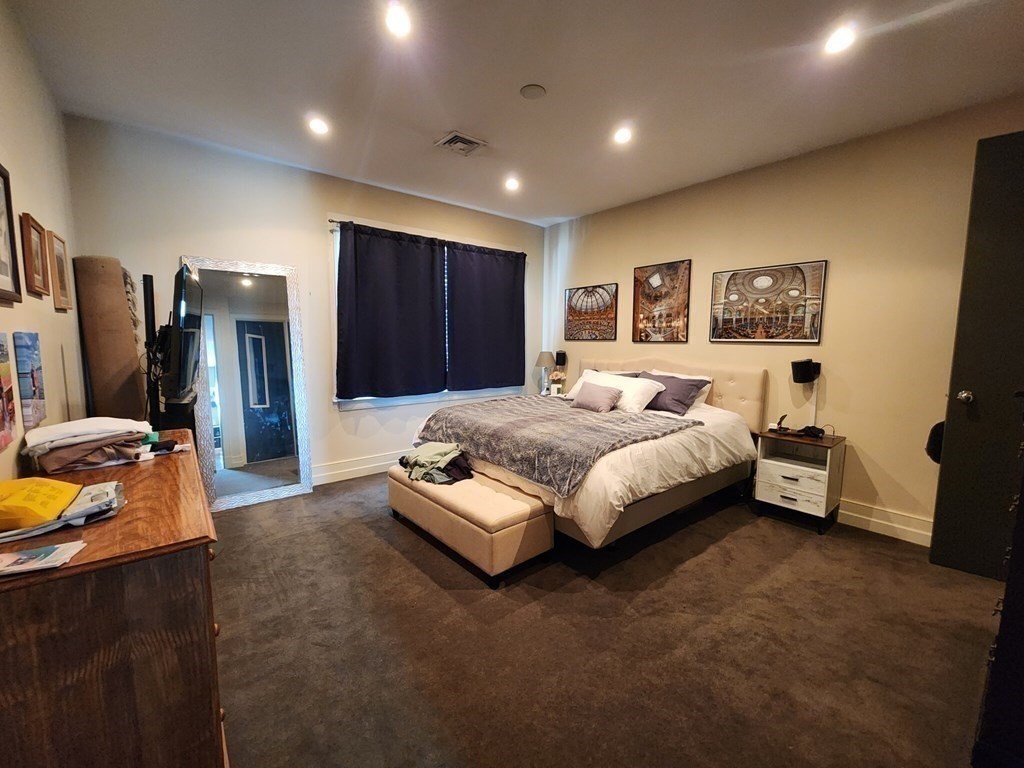 339 Dorchester St # 3