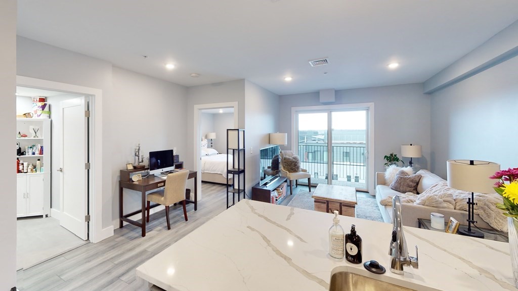 55 West 5th St # 405