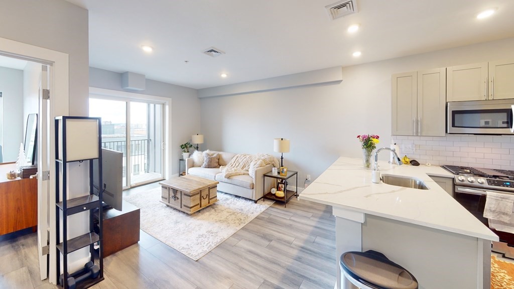 55 West 5th St # 405