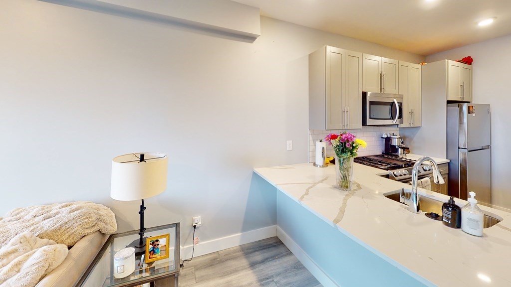 55 West 5th St # 405