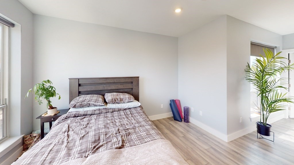 55 West 5th St # 402