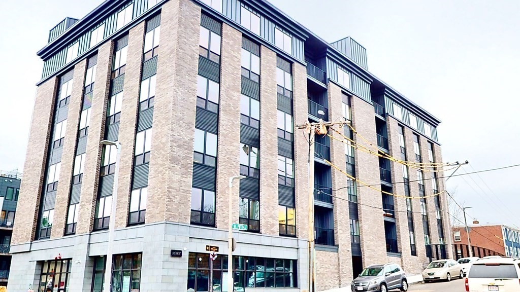 55 West 5th St # 402