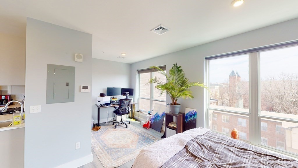 55 West 5th St # 402