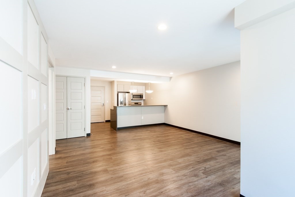 11 Dorchester St # 307