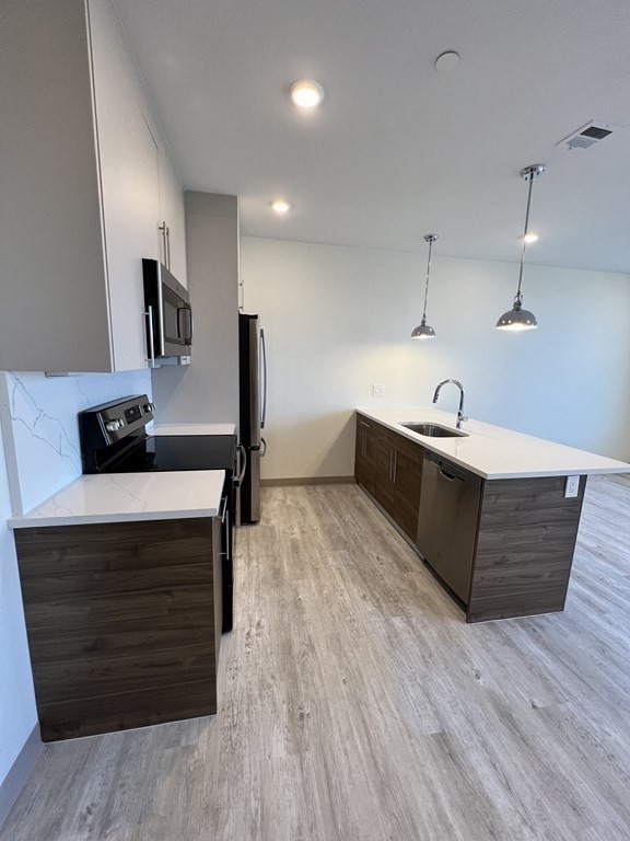 400 Dorchester St. # 205