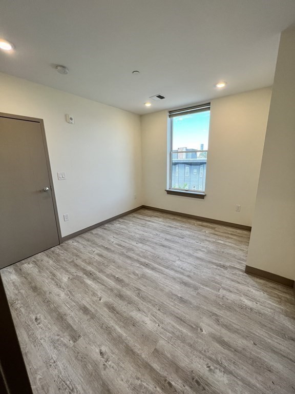 400 Dorchester St. # 205