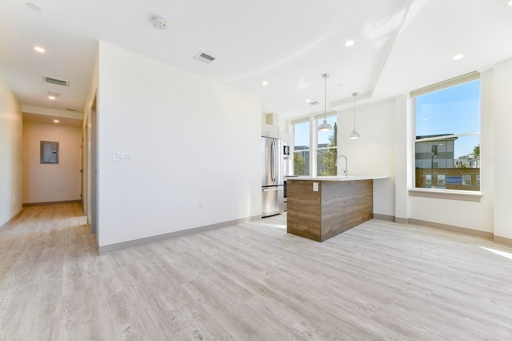 400 Dorchester St # 602