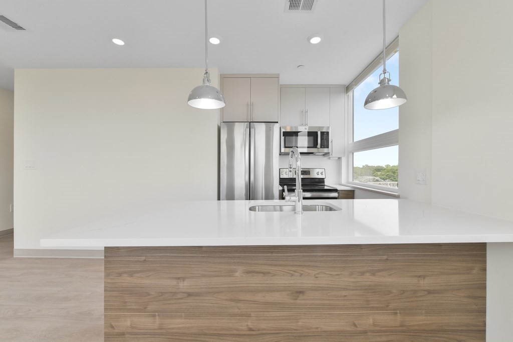 400 Dorchester St # 602