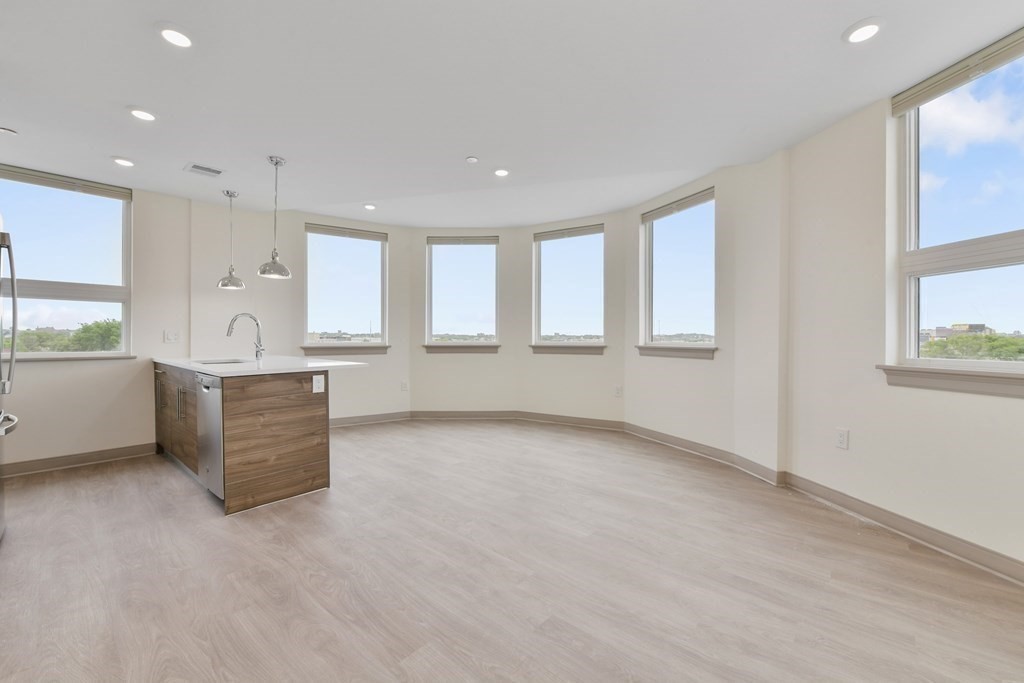 400 Dorchester St # 602