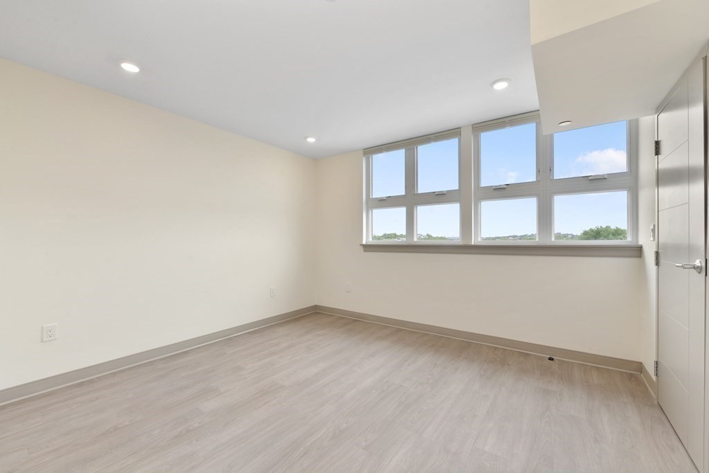 400 Dorchester St # 602