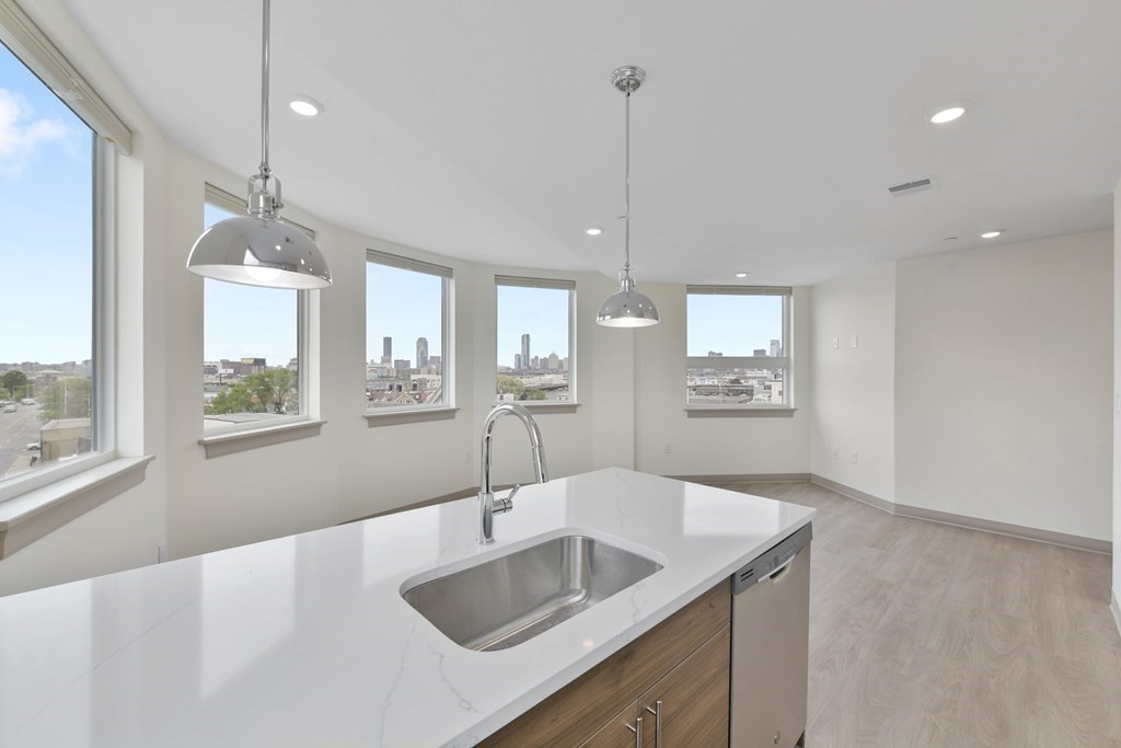 400 Dorchester St # 602