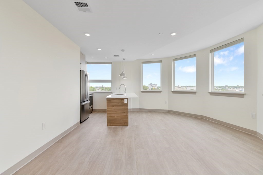 400 Dorchester St # 602