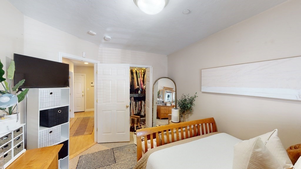 111 West 8th St Unit: E