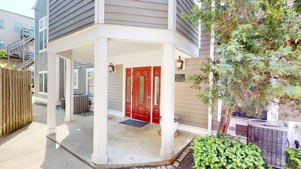 111 West 8th St Unit: E