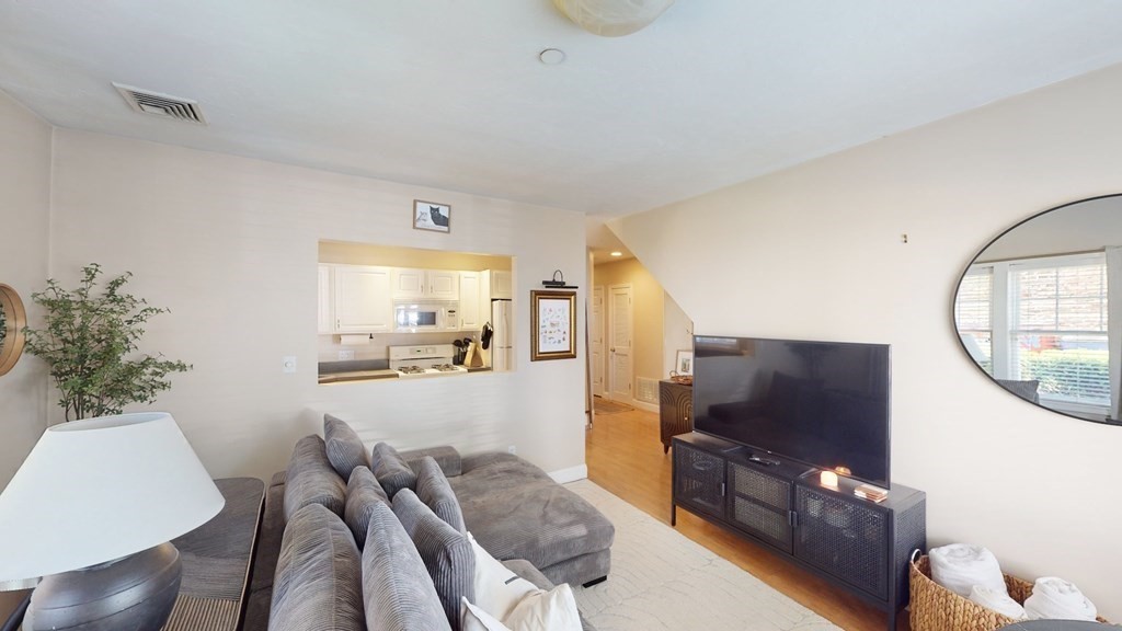 111 West 8th St Unit: E