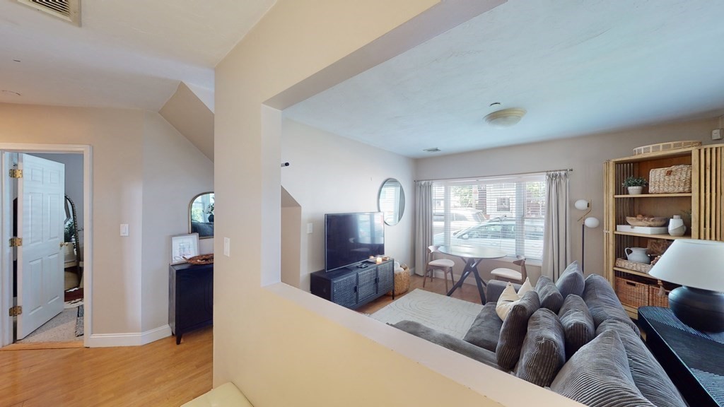 111 West 8th St Unit: E