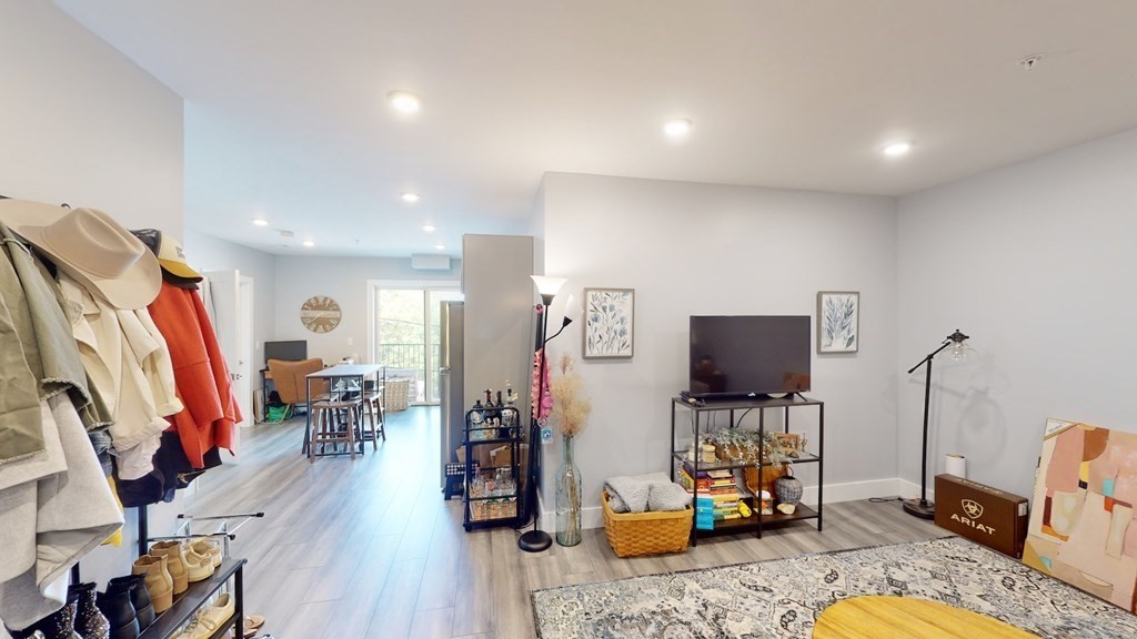 55 West 5th St # 306