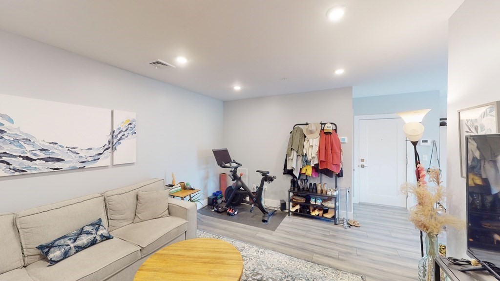 55 West 5th St # 306