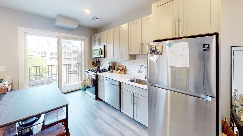 55 West 5th St # 306