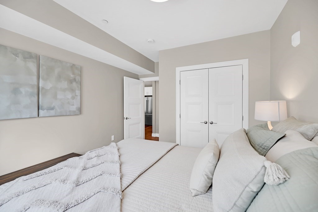 425 Lagrange Street # 207