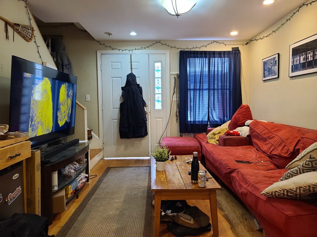 9 City Point Court Unit: SFR