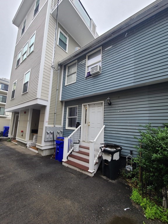 9 City Point Court Unit: SFR