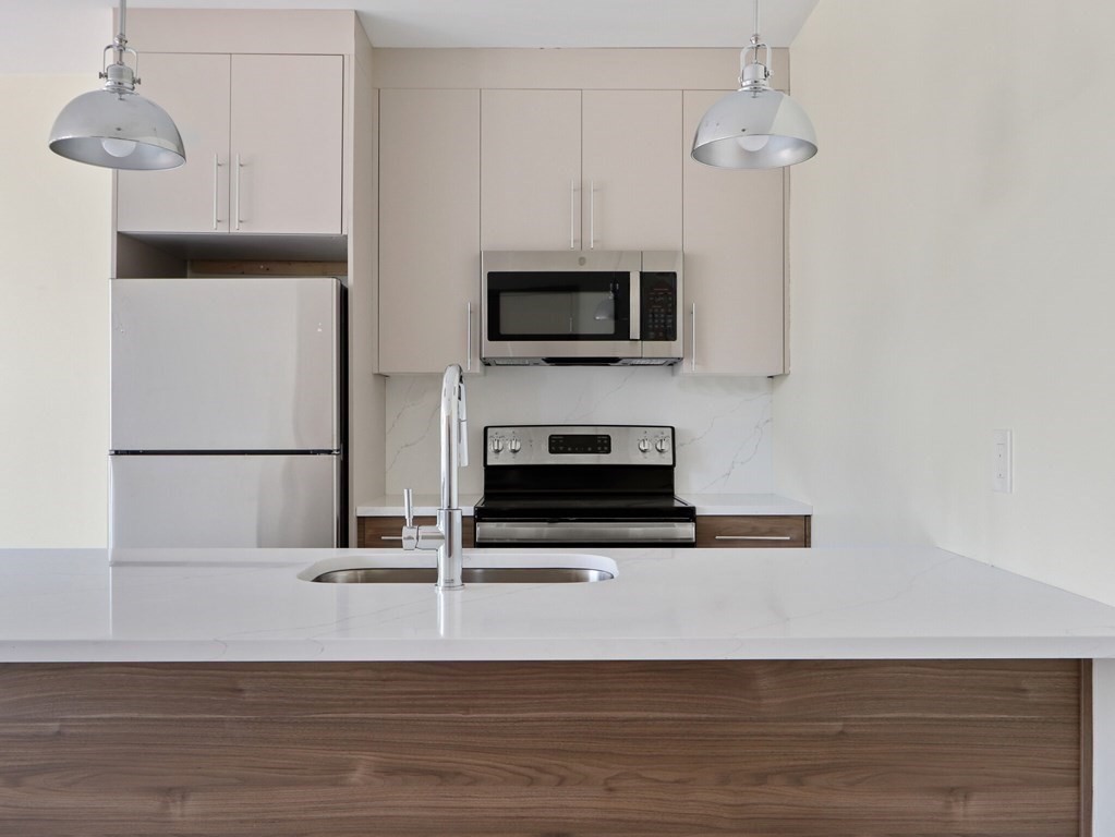 400 Dorchester St. # 505