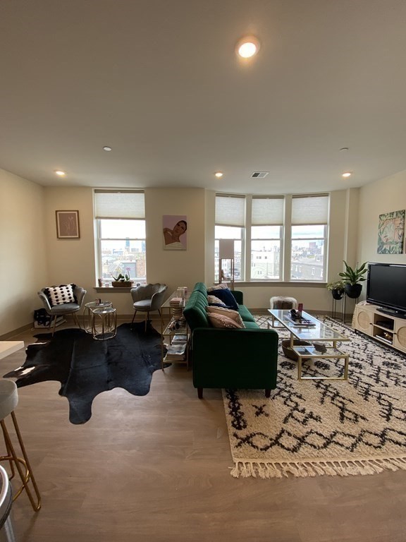 400 Dorchester St. # 505