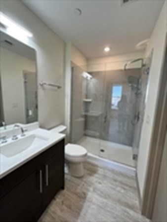 400 Dorchester St. # 305