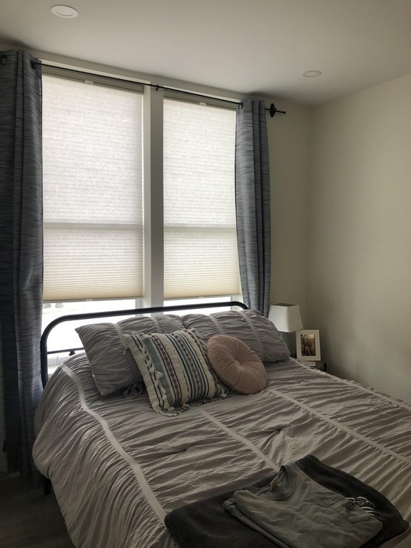 400 Dorchester St. # 305