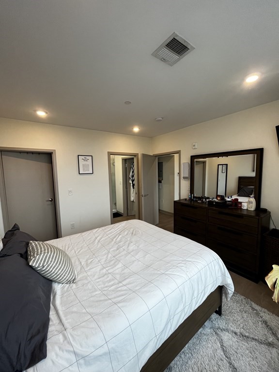 400 Dorchester Street # 504