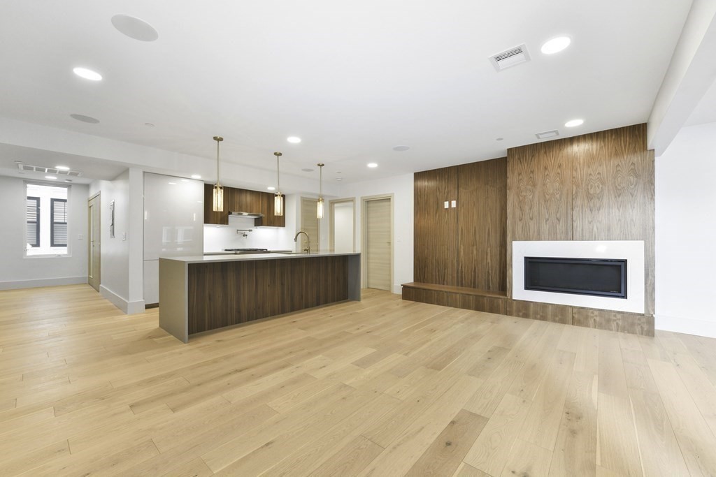 874 East 6th Street Unit: TWO