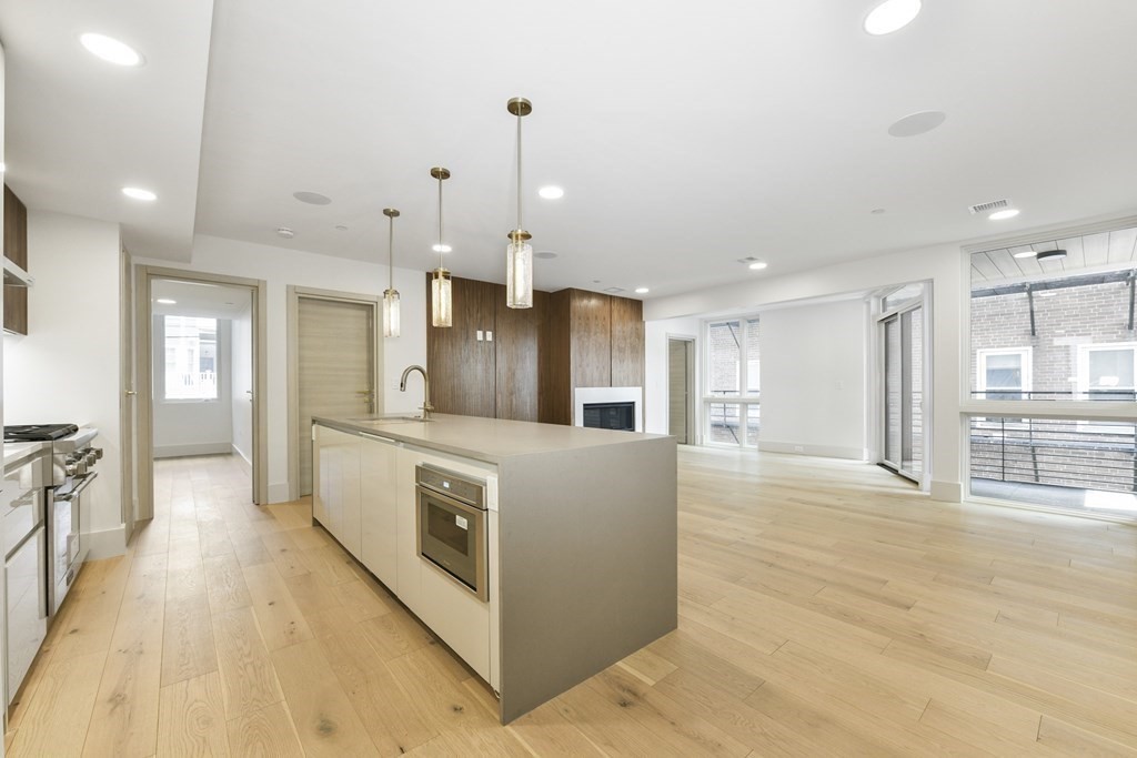 874 East 6th Street Unit: TWO