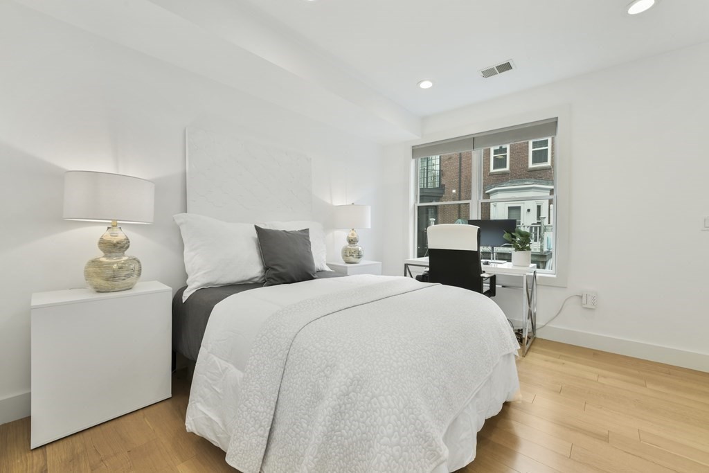 ONE Leonard Place Unit: TWO