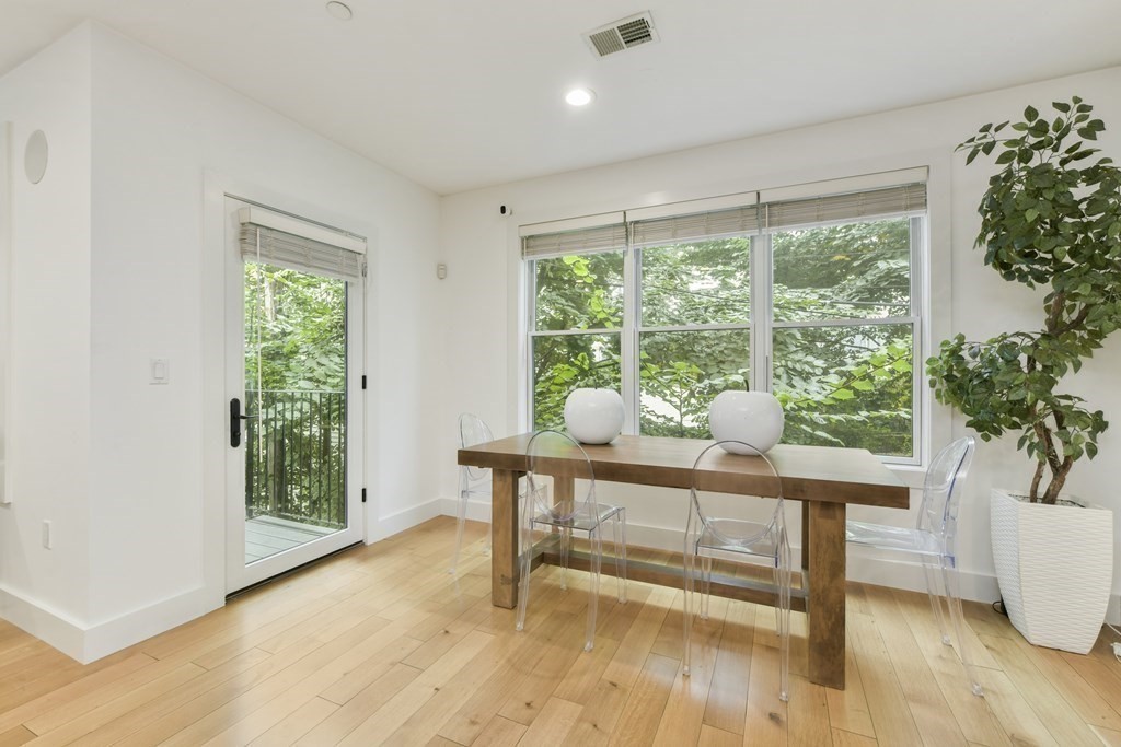 ONE Leonard Place Unit: TWO