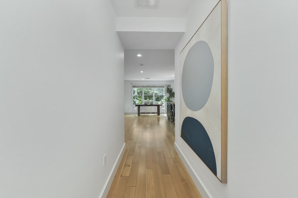 ONE Leonard Place Unit: TWO