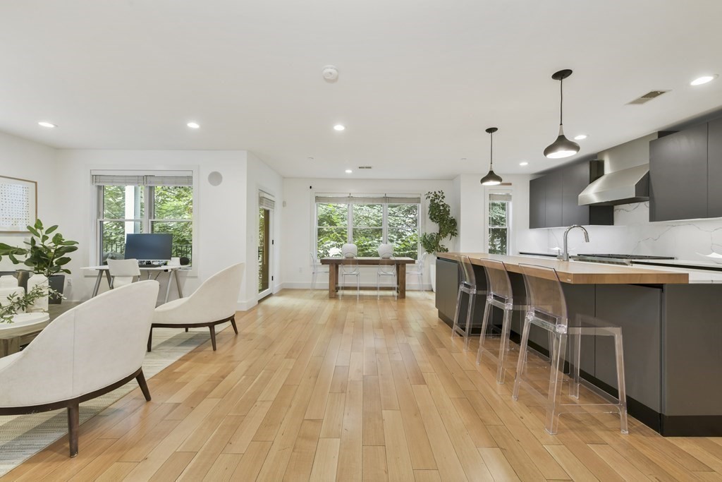 ONE Leonard Place Unit: TWO