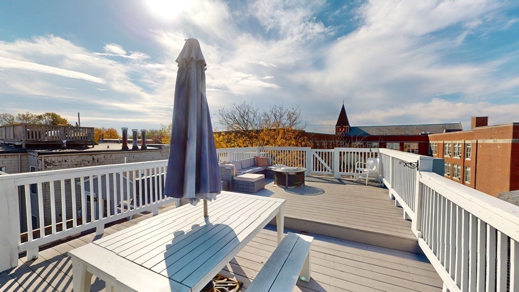 214 West 7th St # 2L