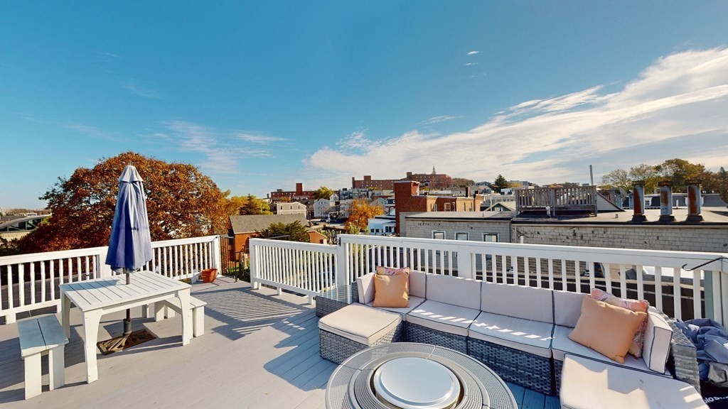 214 West 7th St # 2L