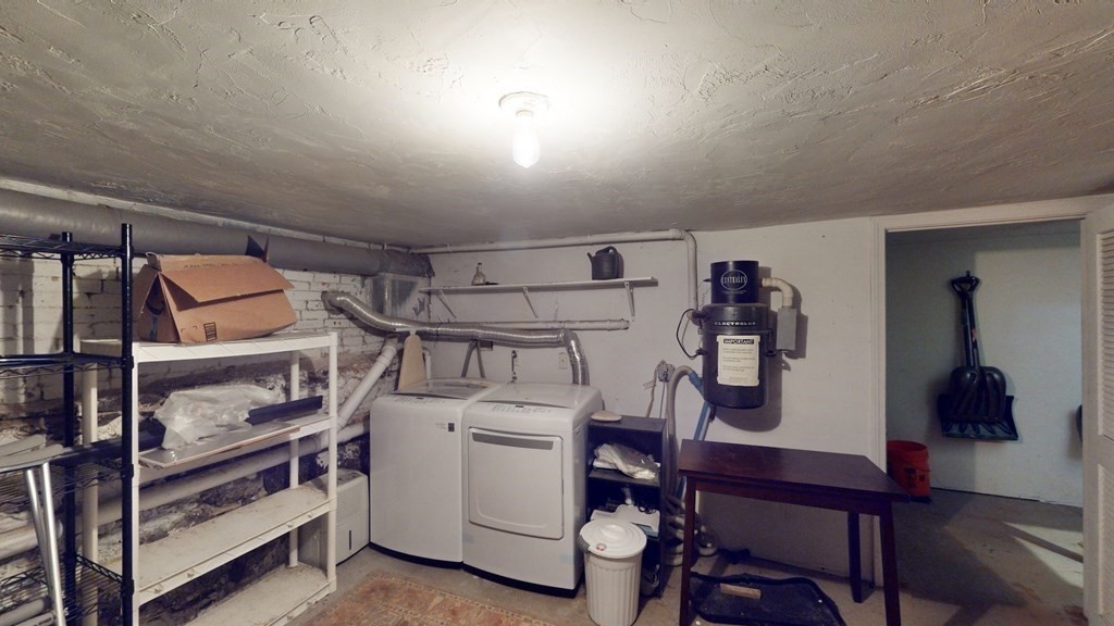 214 West 7th St # 2L