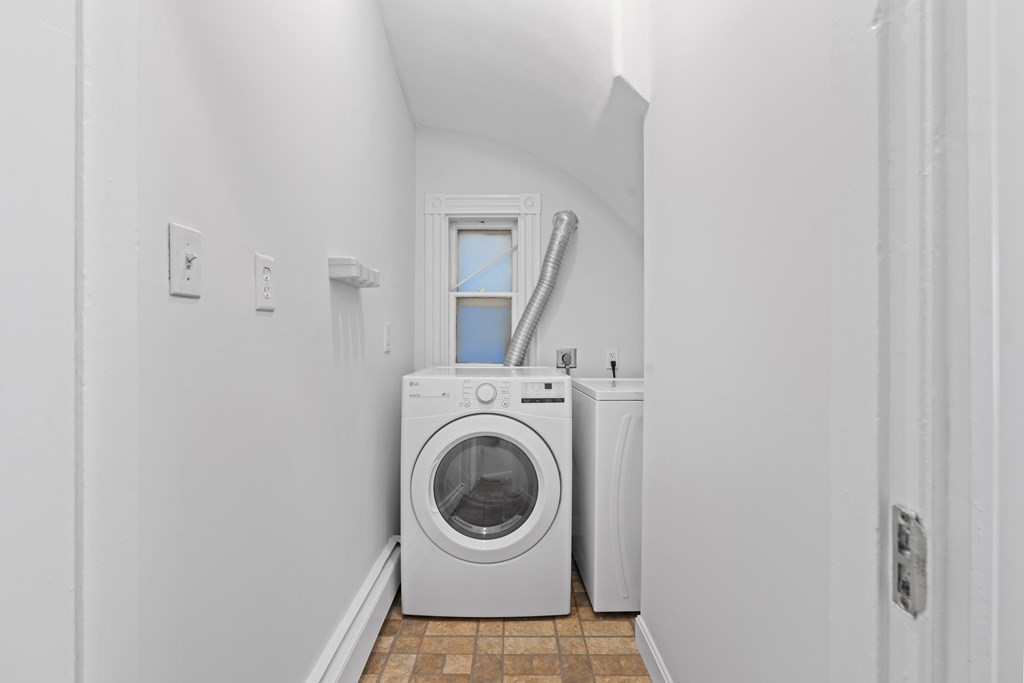 401 E 7th Street # 1