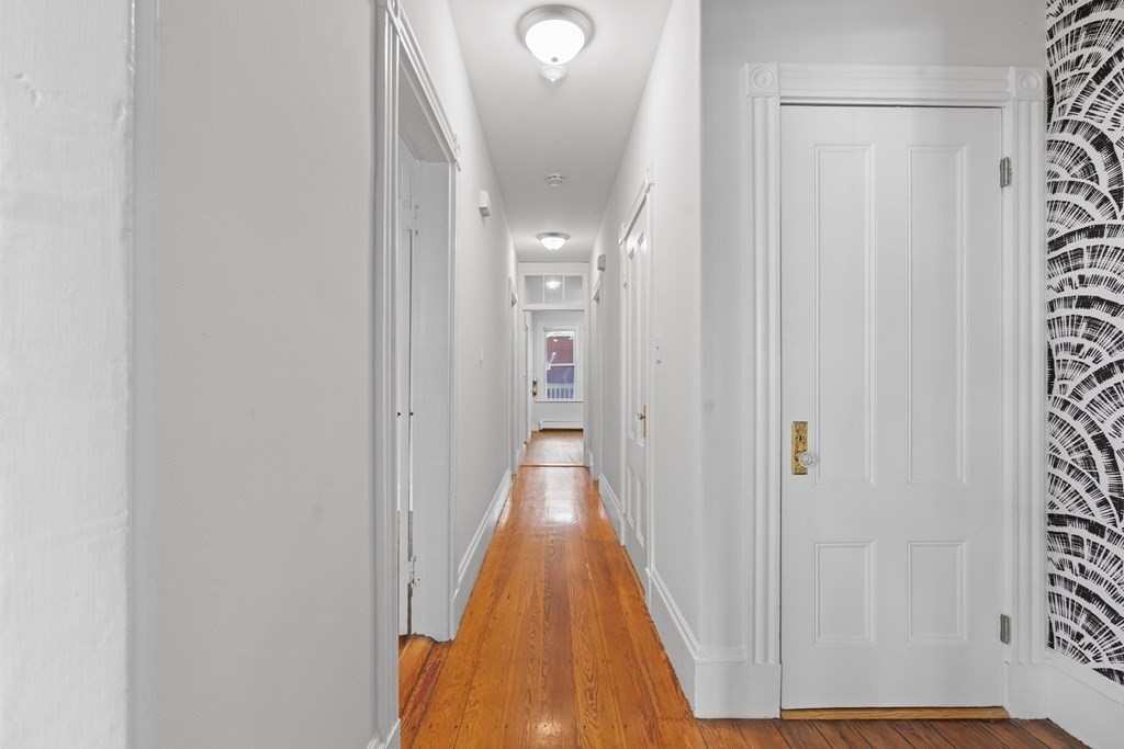 401 E 7th Street # 1