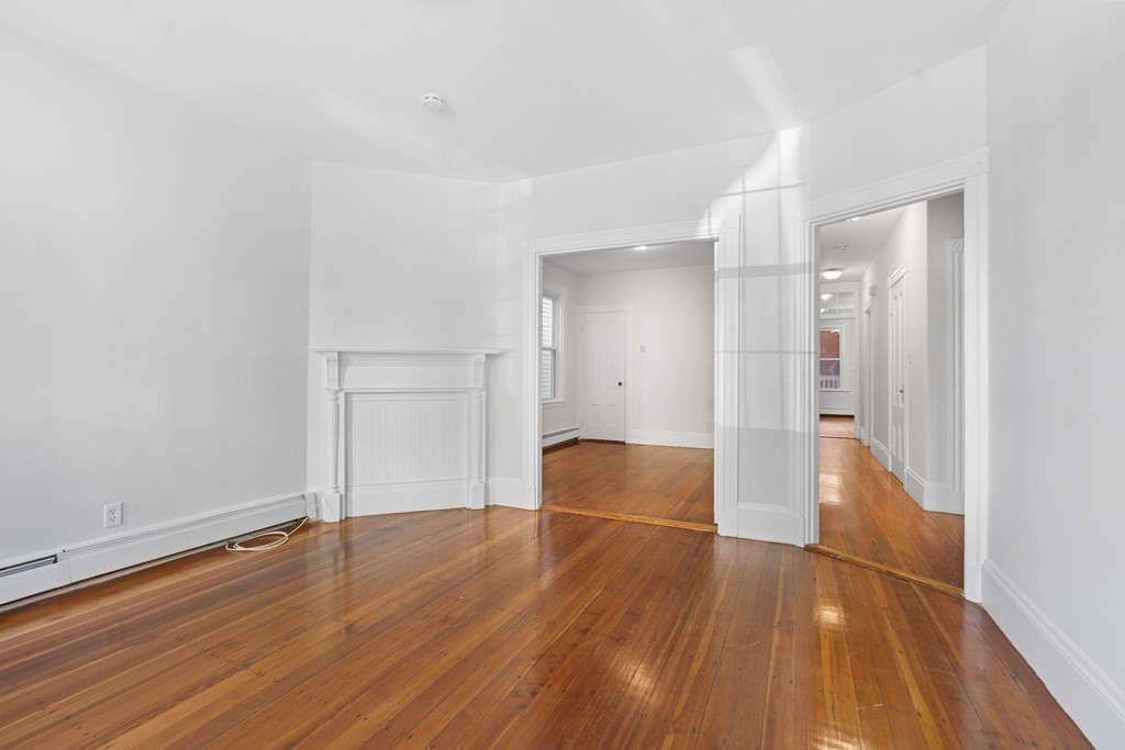 401 E 7th Street # 1