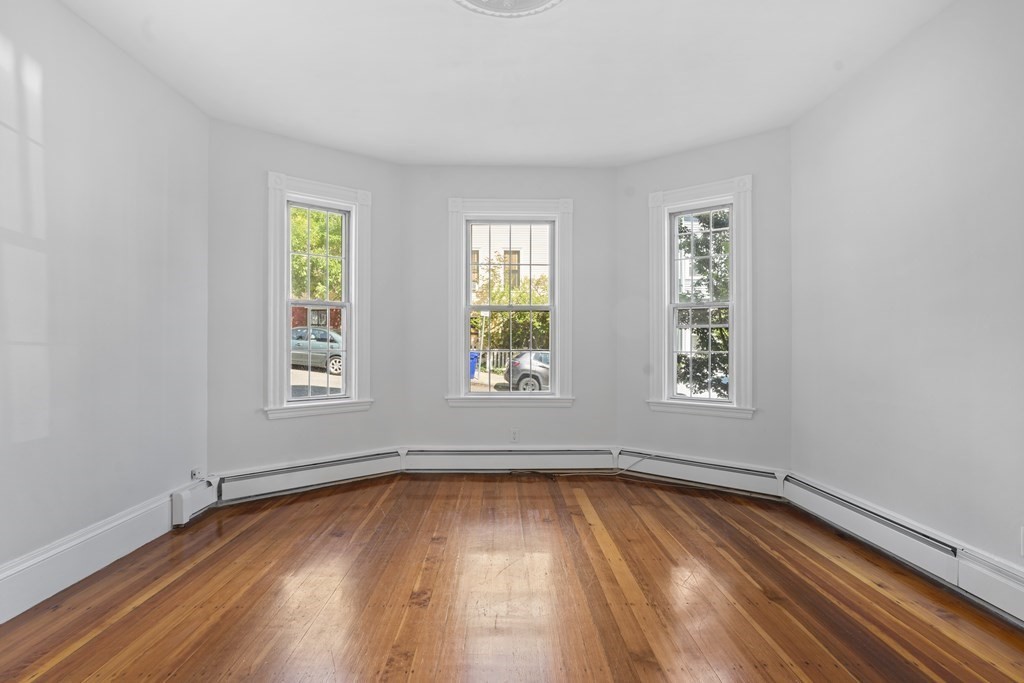 401 E 7th Street # 1