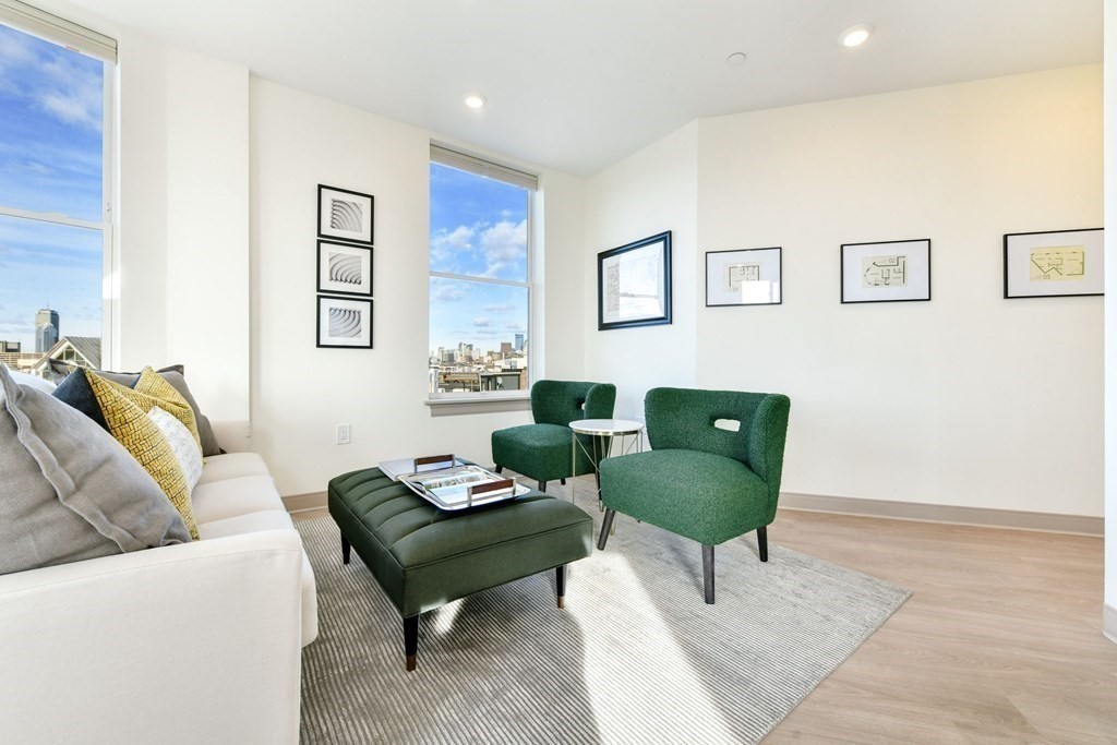 400 Dorchester Street # 502