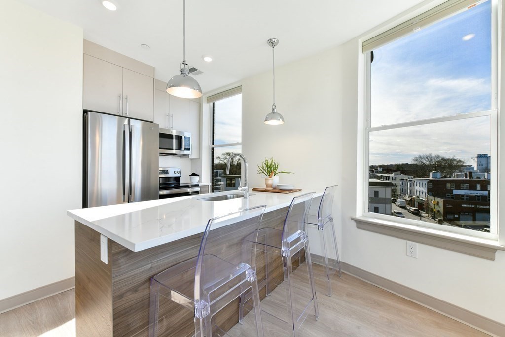 400 Dorchester Street # 502