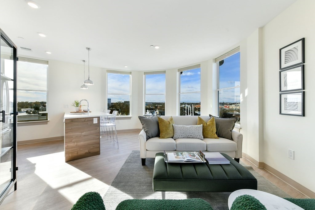 400 Dorchester Street # 502