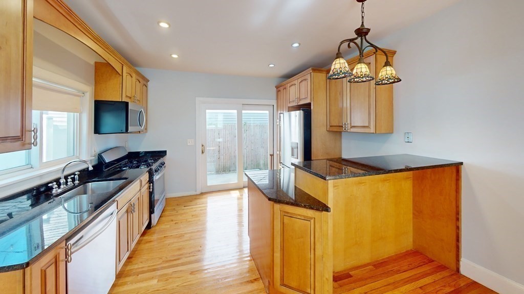 4 M St Place Unit: SFR