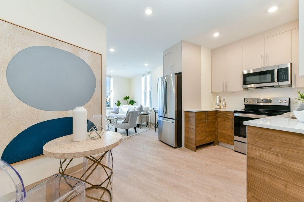 400 Dorchester St # 307